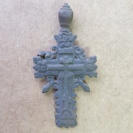 №25 Старинный металлический нательный христианский крестик, немного погнут, размеры 5х3см